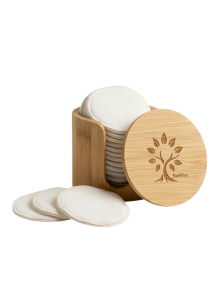 16 Reusable Make-Up Pads with a Bamboo Holder