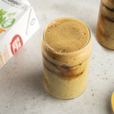 Pumpkin spice chia latte kaerajoogiga ja kohvivahuga